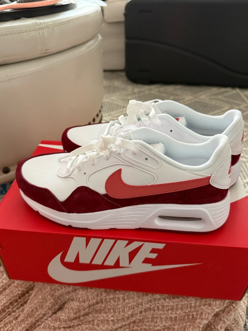 Nike Air Max SC White Team Red Suede Sneakers Size 8 New in Box FJ3242 - Picture 3 of 6